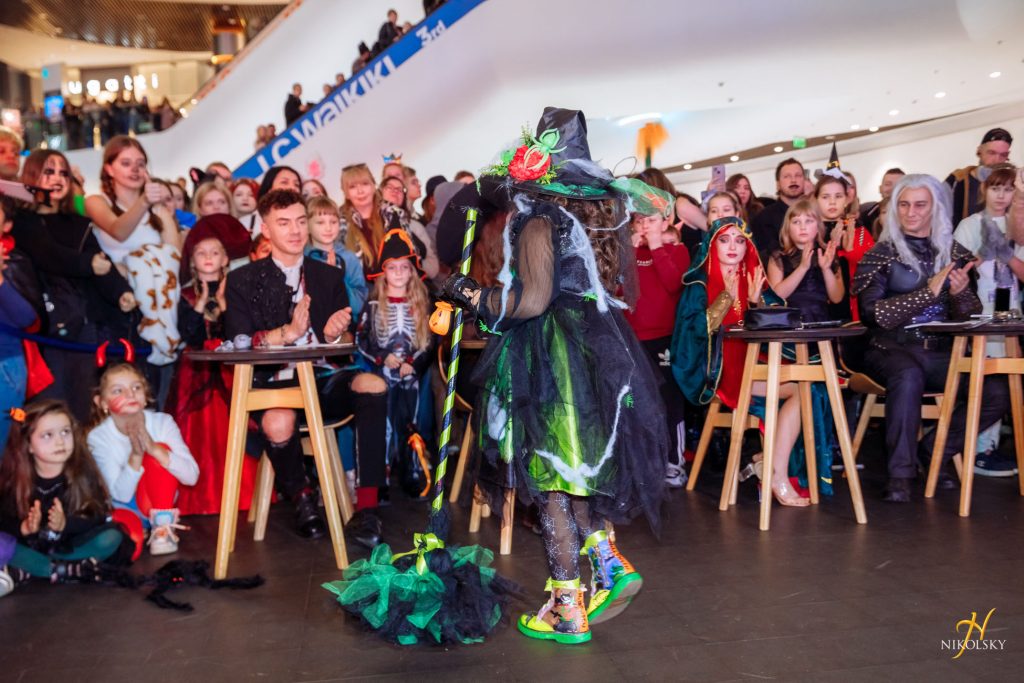 Nikolsky-Halloween-2023-(42)