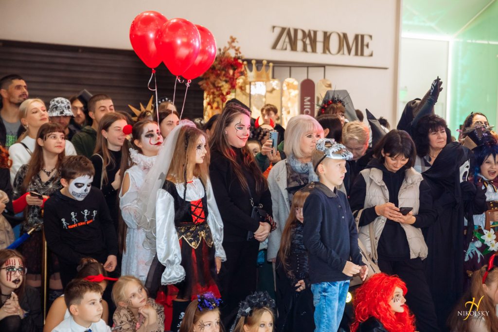 Nikolsky-Halloween-2023-(63)