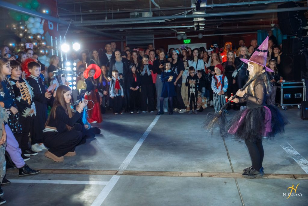 Nikolsky-Halloween-2023-(91)