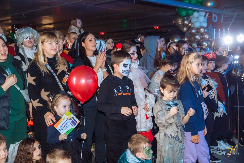Nikolsky-Halloween-2023-(98)