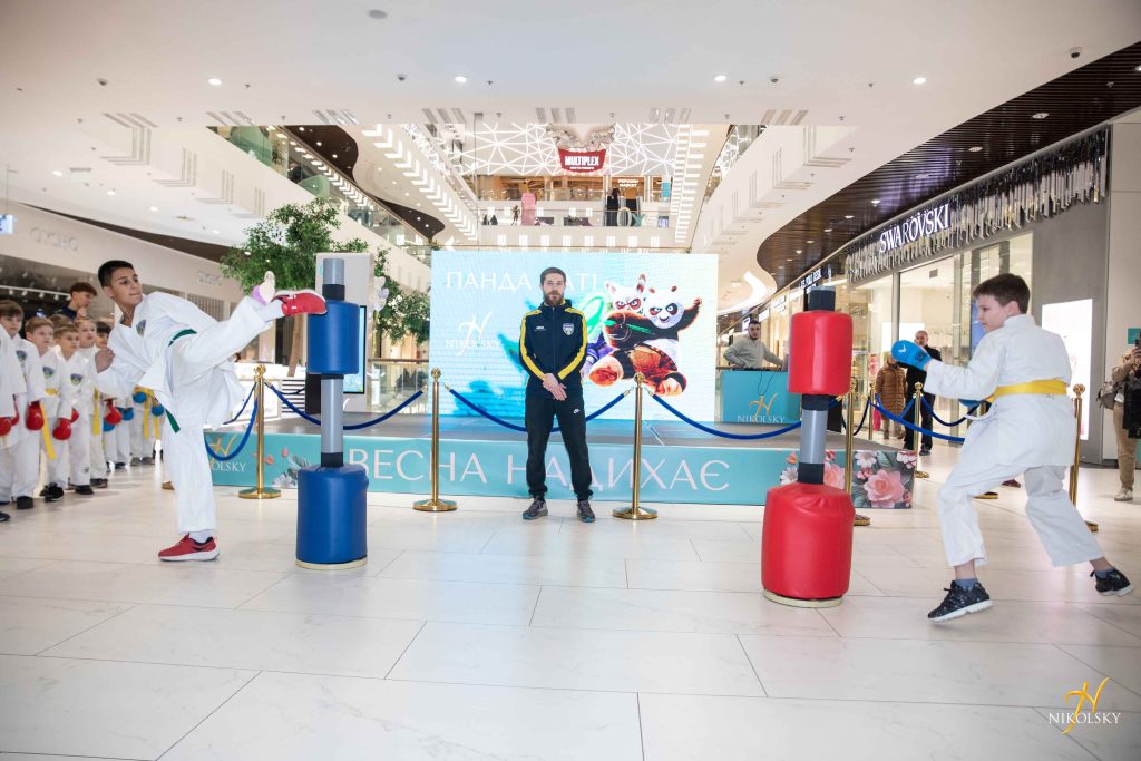 Nikolsky-Панда-Паті-(42)