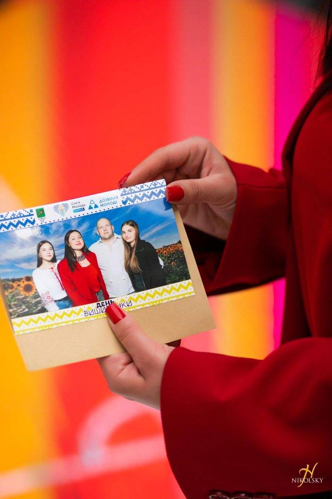 ТРЦ-Нікольський-День-вишиванки-2024-(26)