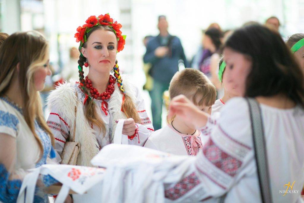 ТРЦ-Нікольський-День-вишиванки-2024-(9)