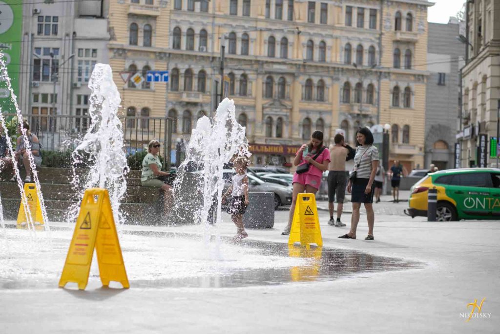 ДНИ-ЛЕТНЕГО-ШОППИНГА-ТРЦ-Nikolsky-(17)