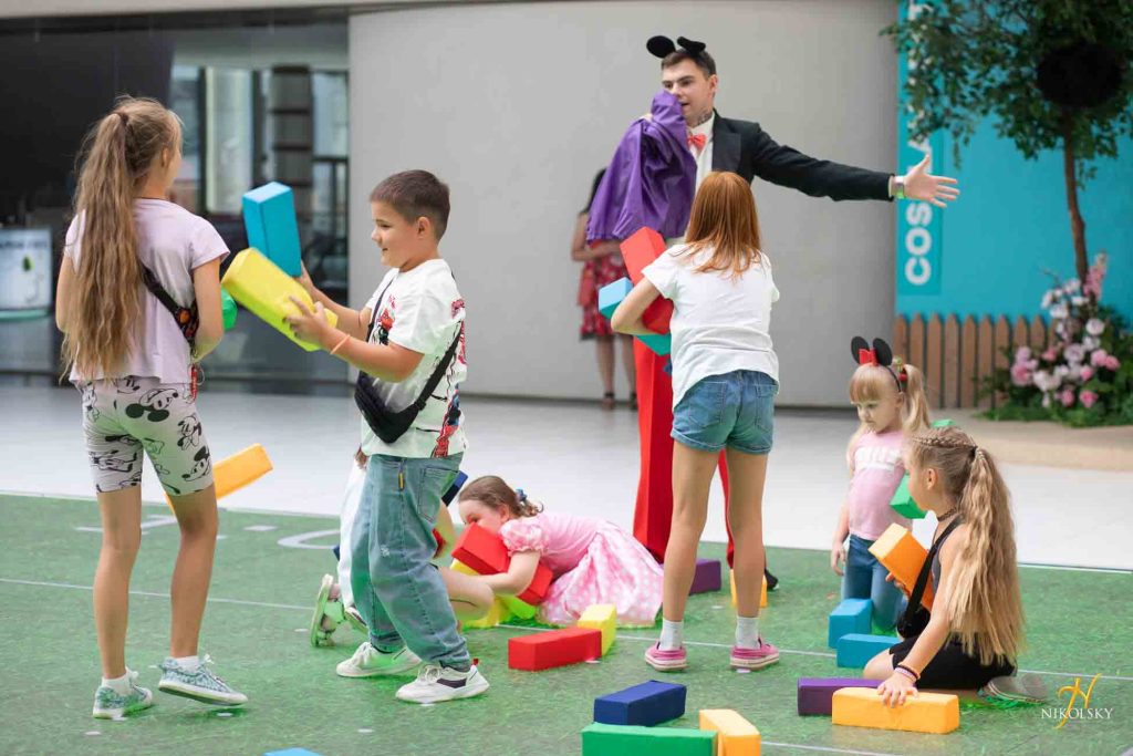 ДНИ-ЛЕТНЕГО-ШОППИНГА-ТРЦ-Nikolsky-(56)