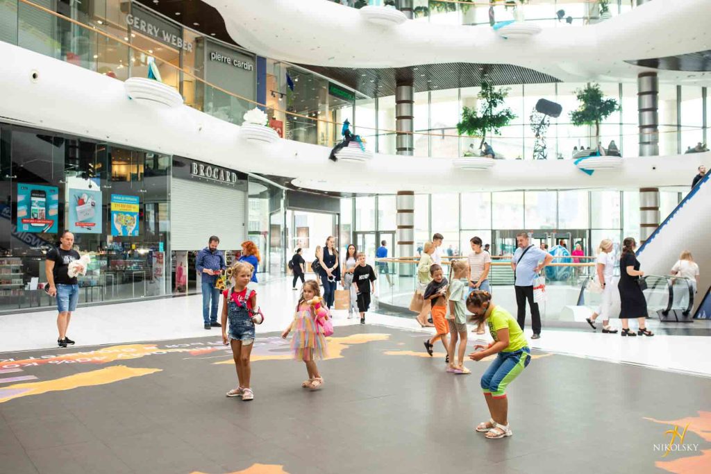 ДНИ-ЛЕТНЕГО-ШОППИНГА-ТРЦ-Nikolsky-(68)