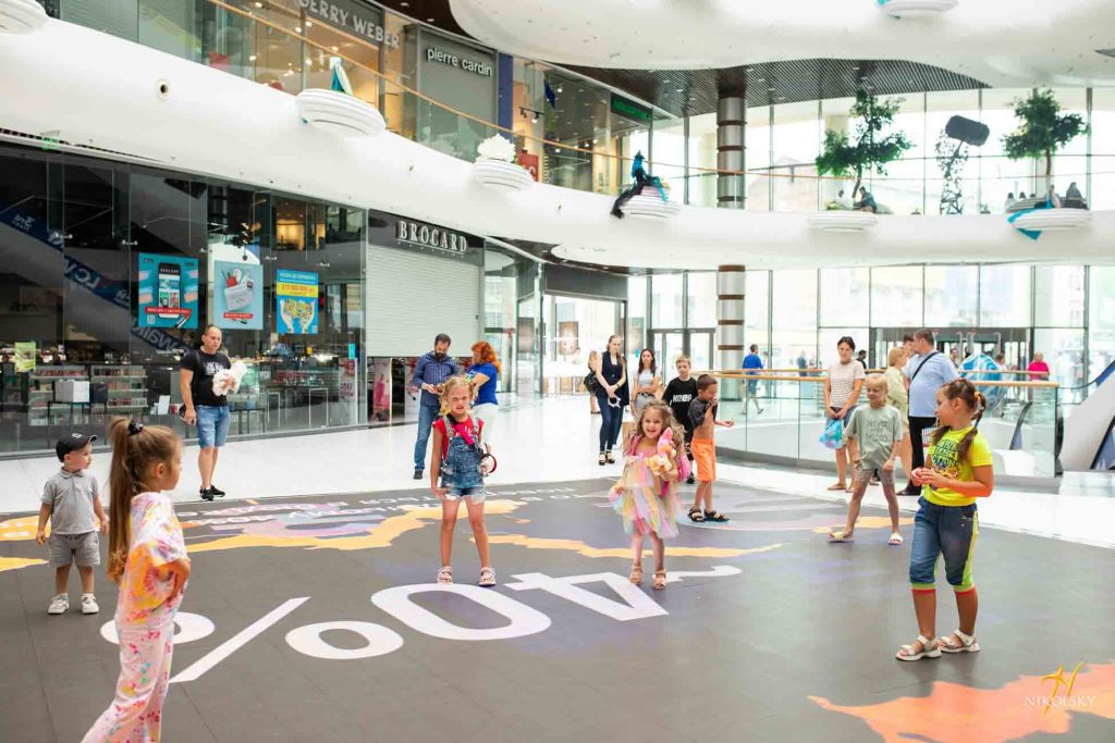 ДНИ-ЛЕТНЕГО-ШОППИНГА-ТРЦ-Nikolsky-(69)