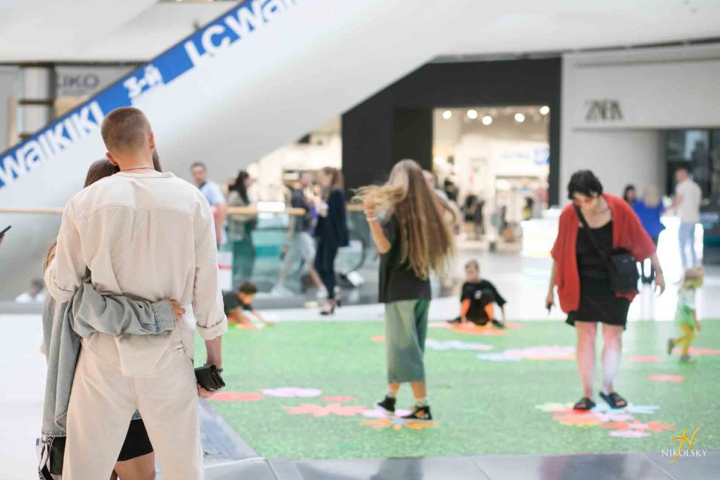 ДНИ-ЛЕТНЕГО-ШОППИНГА-ТРЦ-Nikolsky-(92)
