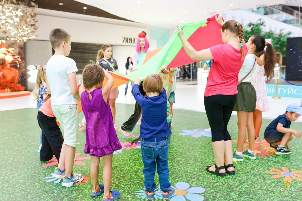 28-вересня-Анімаційна-програма-Чарлі-та-шоколадна-фабрика-(фотозвіт)-(14)