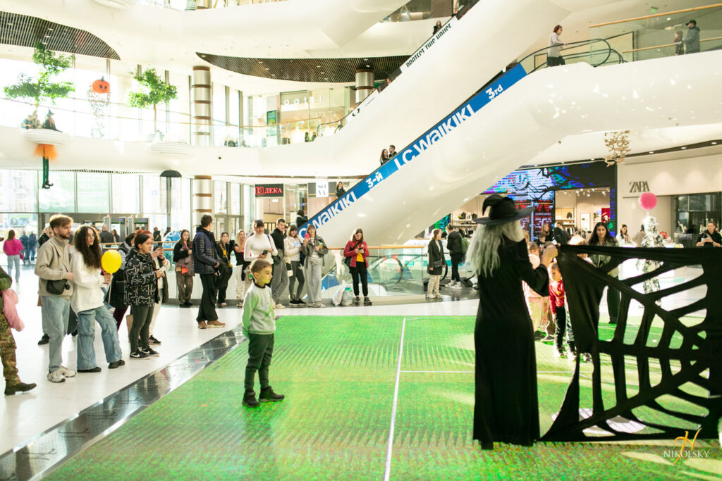 26-жовтня-Анімаційна-програма-“Дракула”-(фотозвіт)-(38)