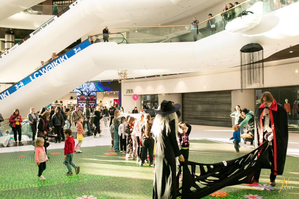 26-жовтня-Анімаційна-програма-“Дракула”-(фотозвіт)-(42)