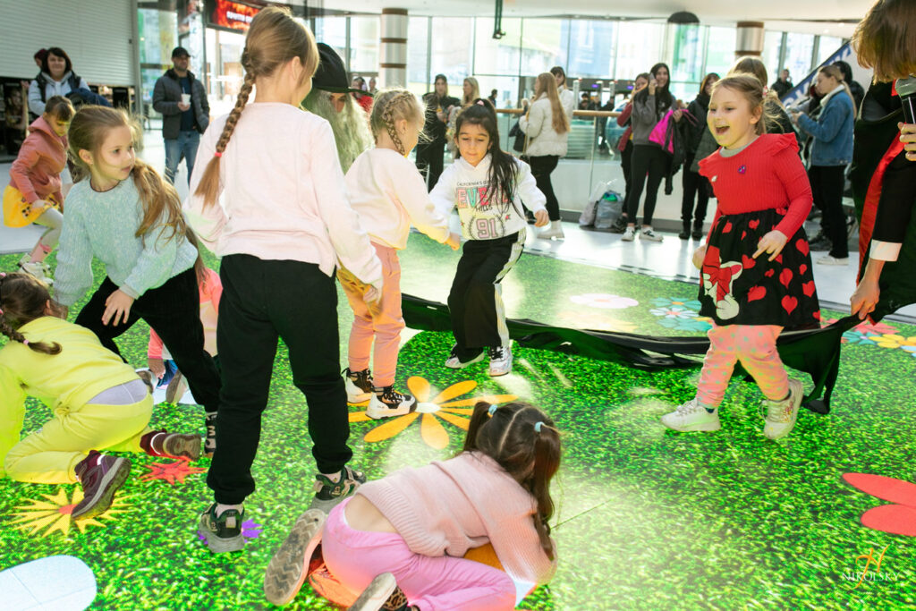 26-жовтня-Анімаційна-програма-“Дракула”-(фотозвіт)-(47)