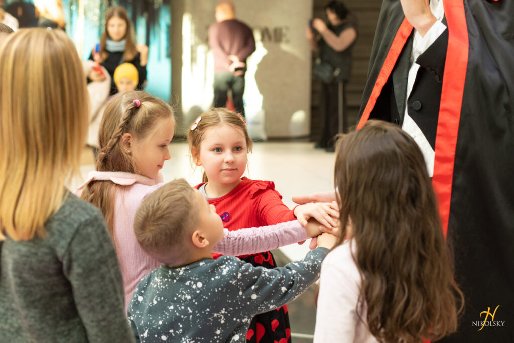 26-жовтня-Анімаційна-програма-“Дракула”-(фотозвіт)-(6)