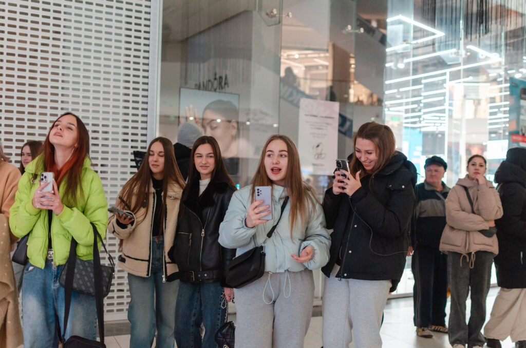 3-листопада-Караоке-на-екрані-(фотозвіт)-(12)