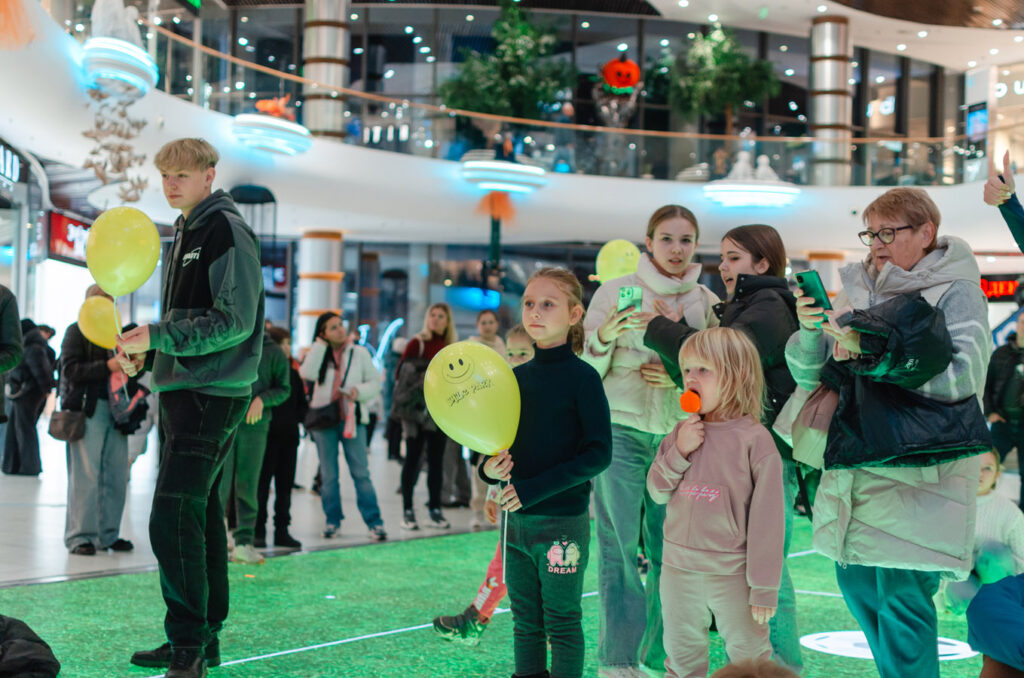 3-листопада-Караоке-на-екрані-(фотозвіт)-(34)