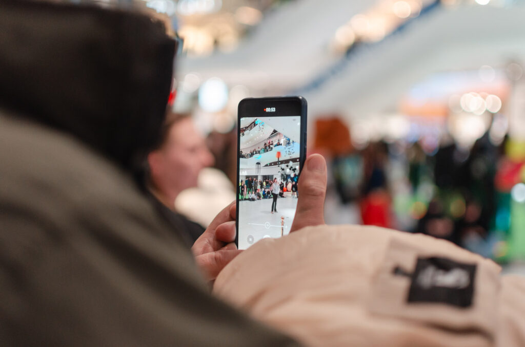 3-листопада-Караоке-на-екрані-(фотозвіт)-(35)