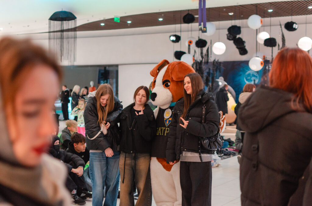 3-листопада-Караоке-на-екрані-(фотозвіт)-(38)