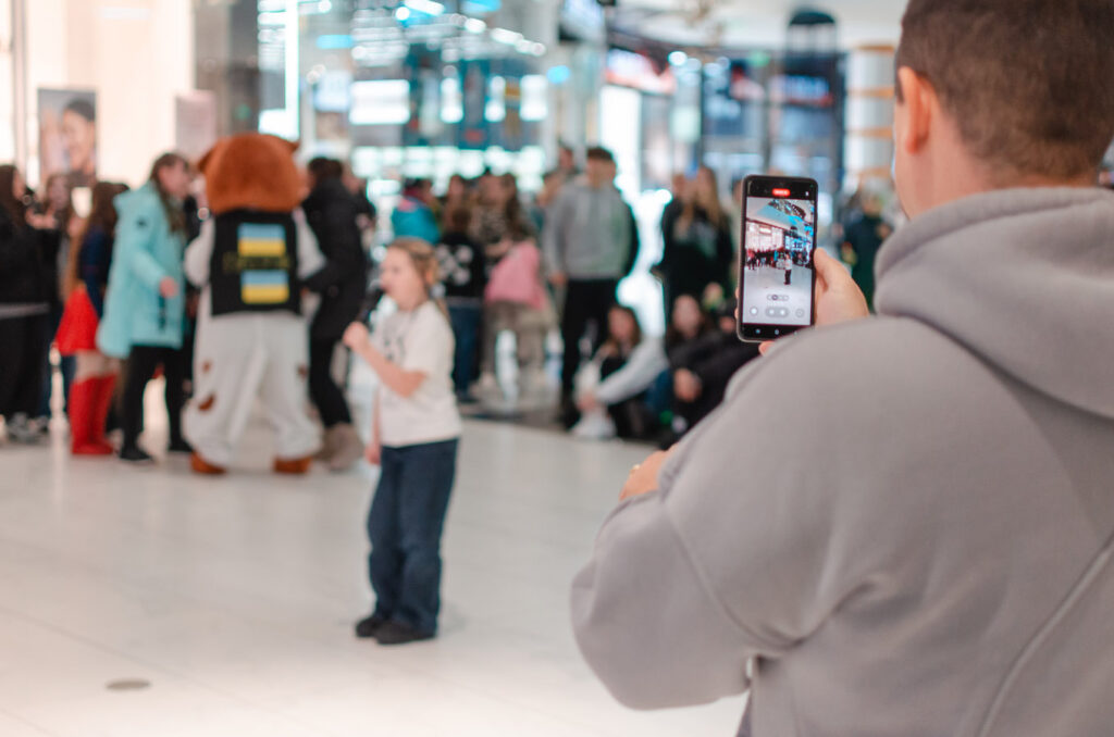 3-листопада-Караоке-на-екрані-(фотозвіт)-(41)