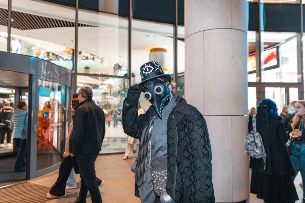 31-жовтня-Хелловін.-Конкурс-костюмів-(фотозвіт)-(103)