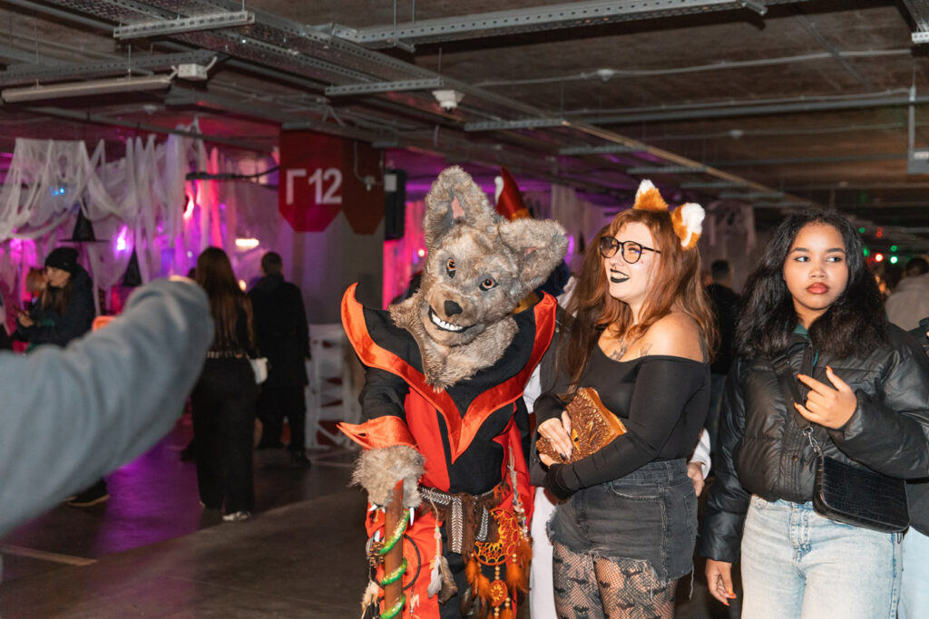 31-жовтня-Хелловін.-Конкурс-костюмів-(фотозвіт)-(109)