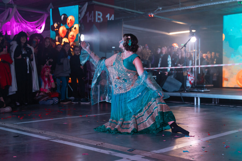 31-жовтня-Хелловін.-Конкурс-костюмів-(фотозвіт)-(129)