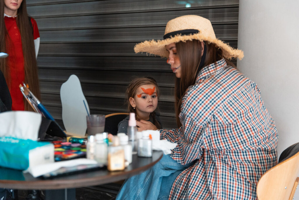 31-жовтня-Хелловін.-Конкурс-костюмів-(фотозвіт)-(138)