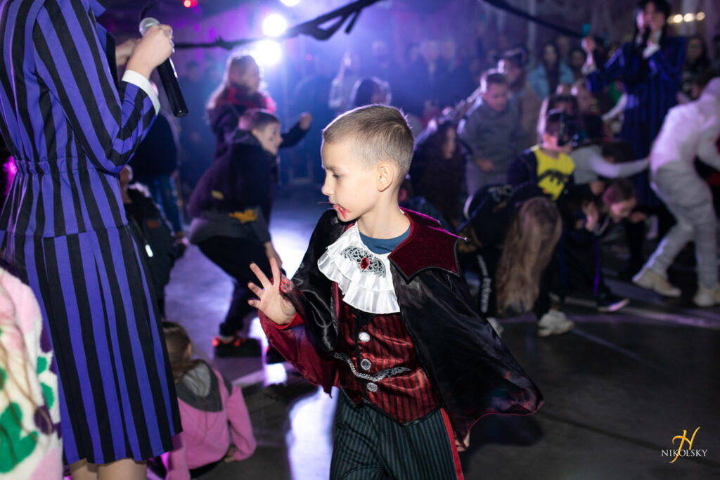 31-жовтня-Хелловін.-Конкурс-костюмів-(фотозвіт)-(147)