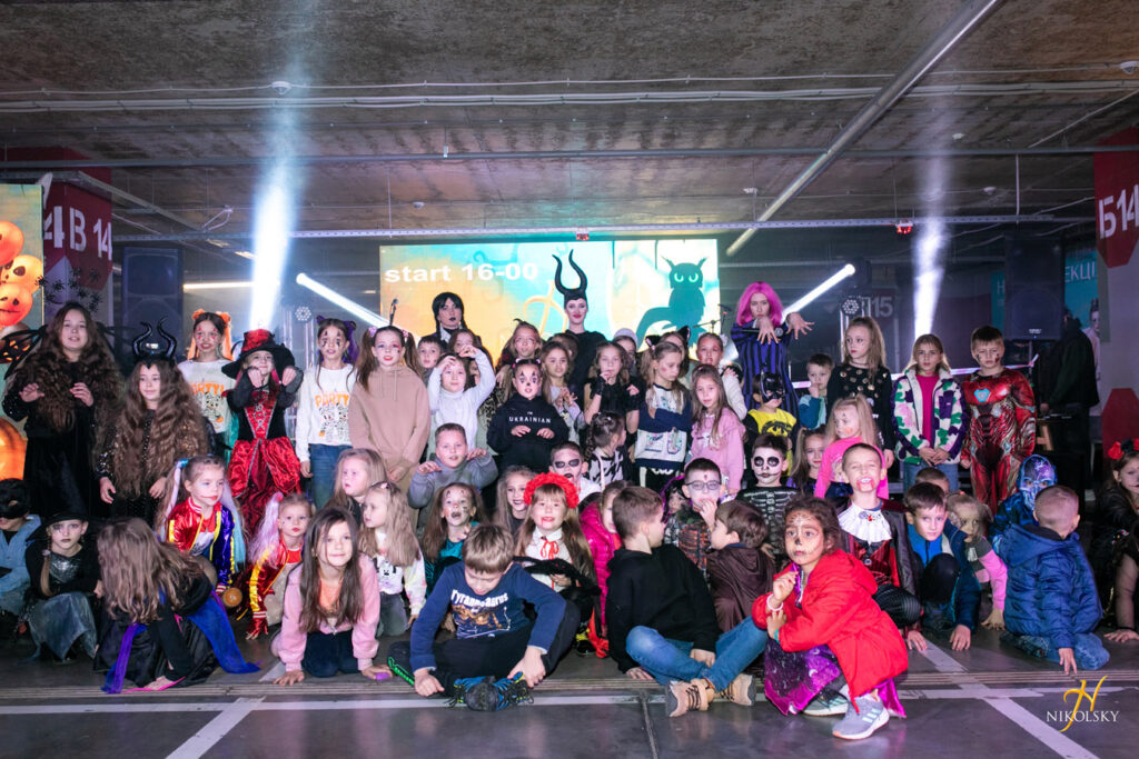 31-жовтня-Хелловін.-Конкурс-костюмів-(фотозвіт)-(151)