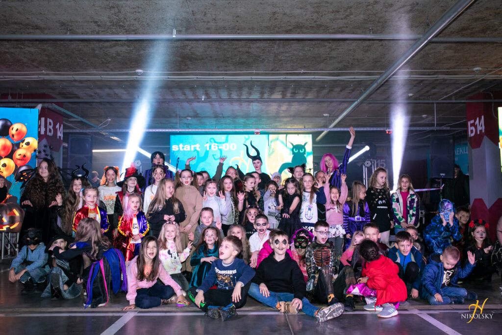 31-жовтня-Хелловін.-Конкурс-костюмів-(фотозвіт)-(152)