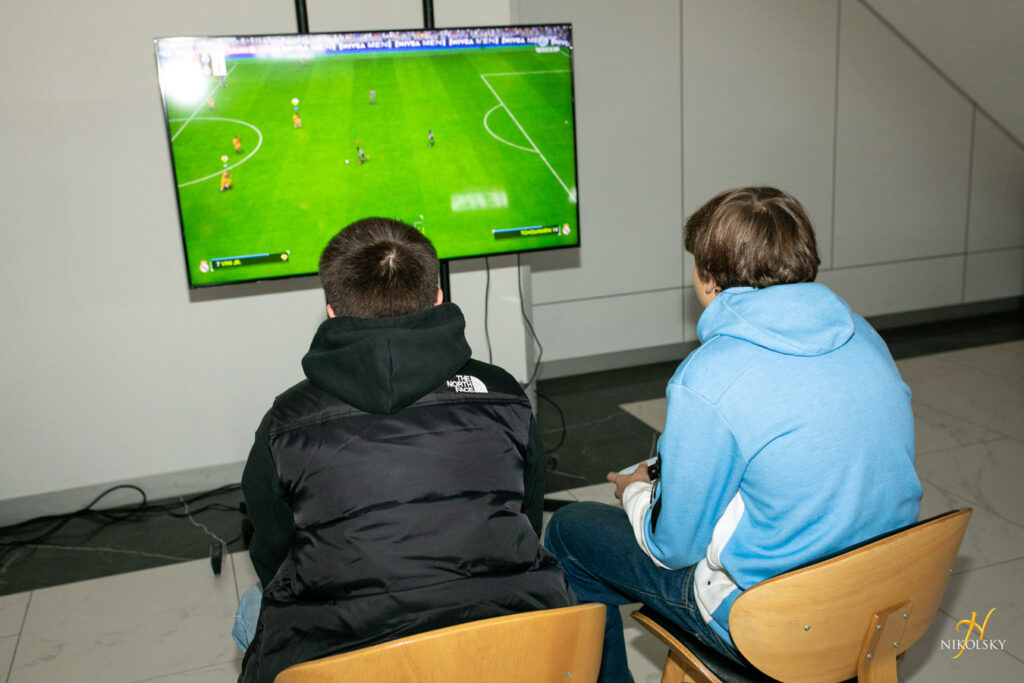 31-жовтня-Хелловін.-Конкурс-костюмів-(фотозвіт)-(156)