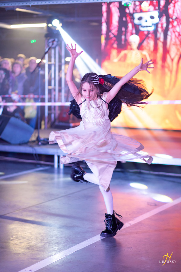 31-жовтня-Хелловін.-Конкурс-костюмів-(фотозвіт)-(180)