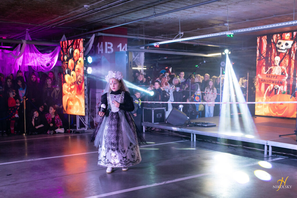 31-жовтня-Хелловін.-Конкурс-костюмів-(фотозвіт)-(184)
