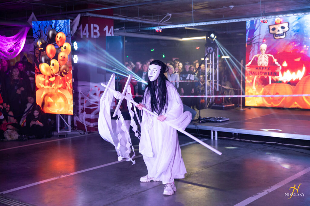 31-жовтня-Хелловін.-Конкурс-костюмів-(фотозвіт)-(200)