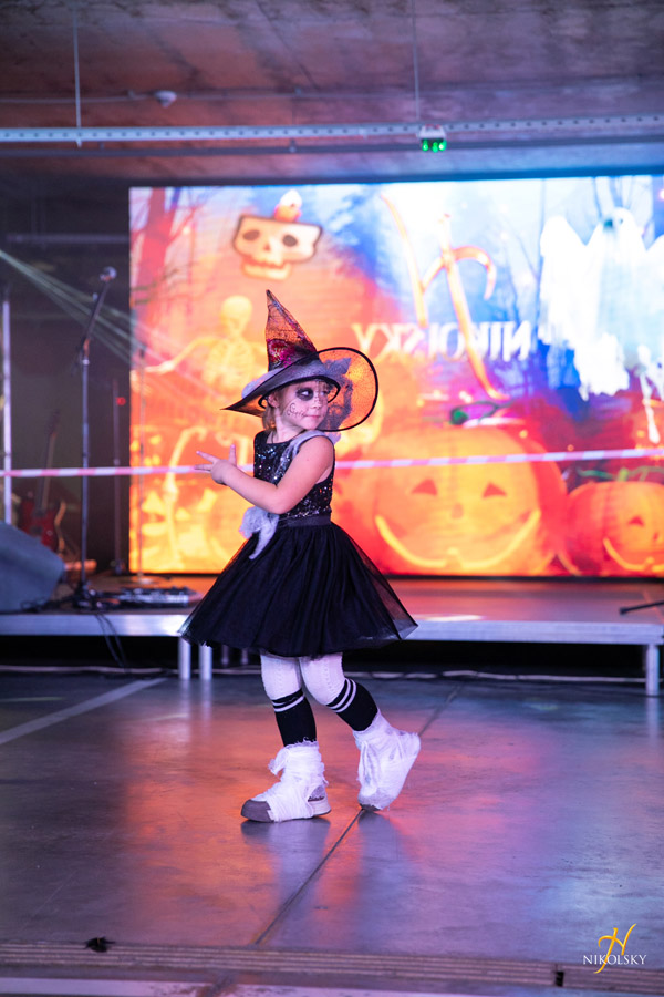 31-жовтня-Хелловін.-Конкурс-костюмів-(фотозвіт)-(207)