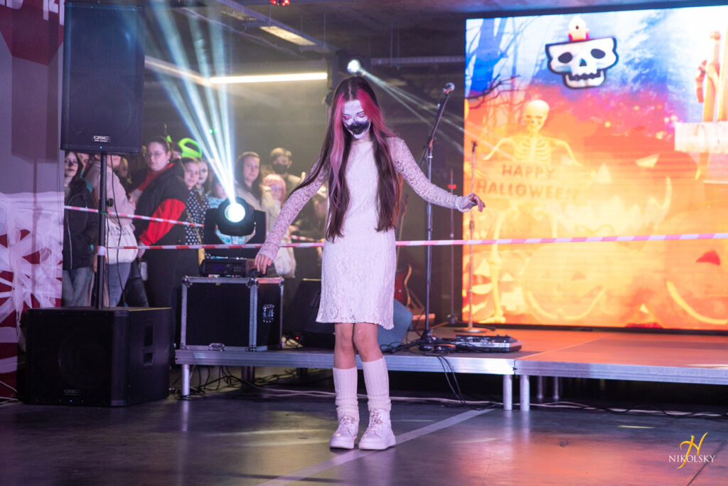 31-жовтня-Хелловін.-Конкурс-костюмів-(фотозвіт)-(219)