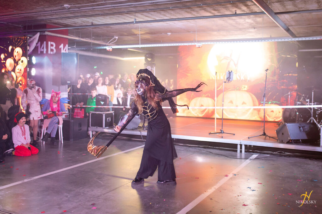 31-жовтня-Хелловін.-Конкурс-костюмів-(фотозвіт)-(226)