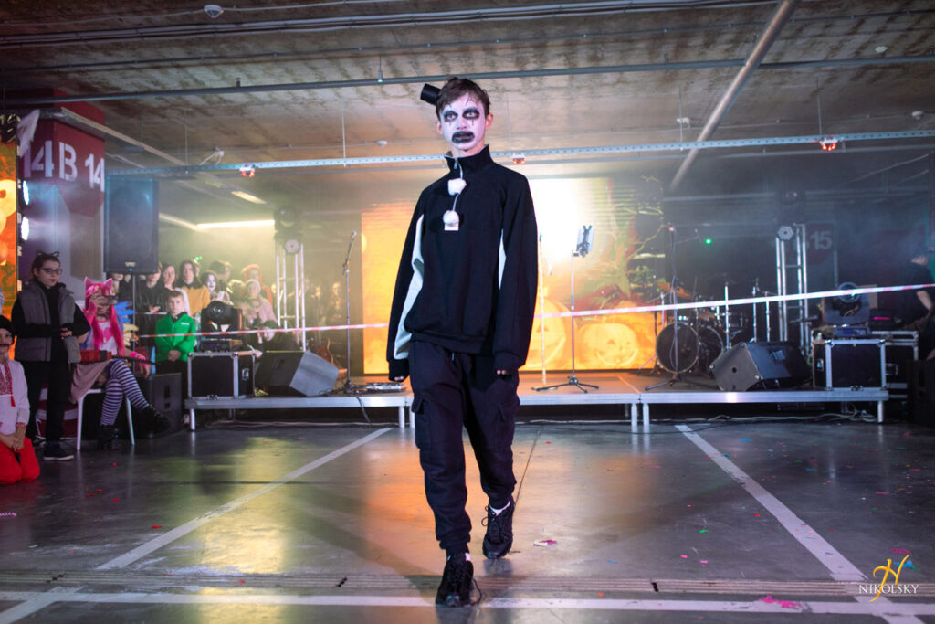 31-жовтня-Хелловін.-Конкурс-костюмів-(фотозвіт)-(234)