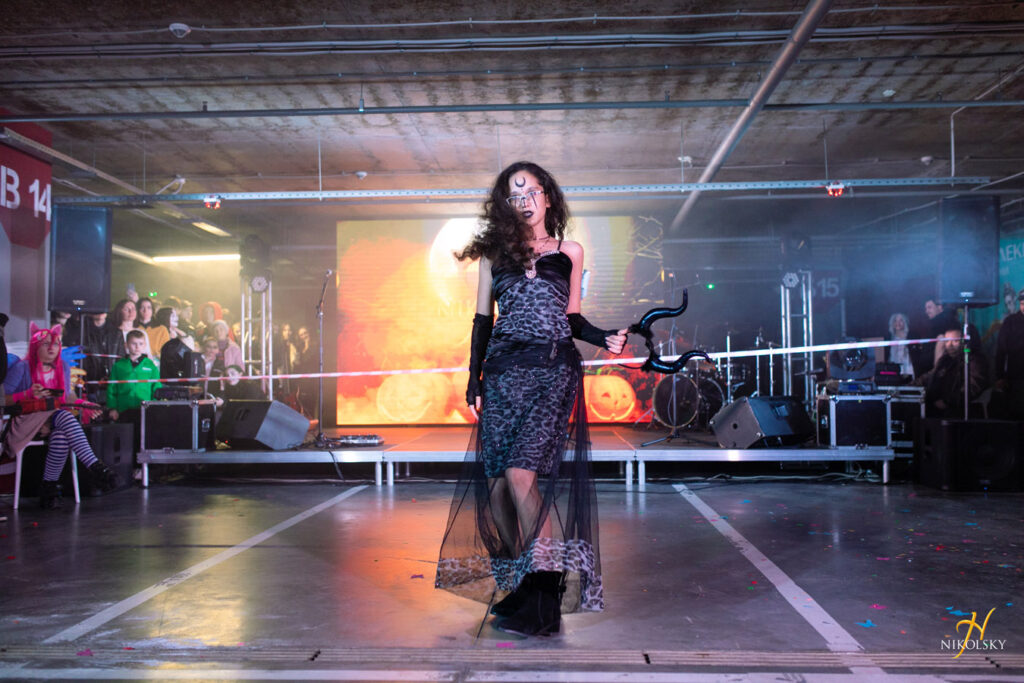 31-жовтня-Хелловін.-Конкурс-костюмів-(фотозвіт)-(239)