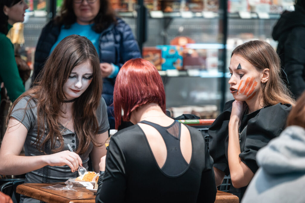 31-жовтня-Хелловін.-Конкурс-костюмів-(фотозвіт)-(28)