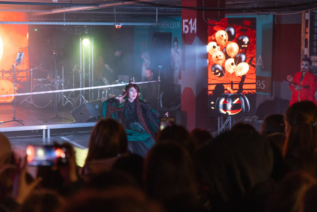 31-жовтня-Хелловін.-Конкурс-костюмів-(фотозвіт)-(33)