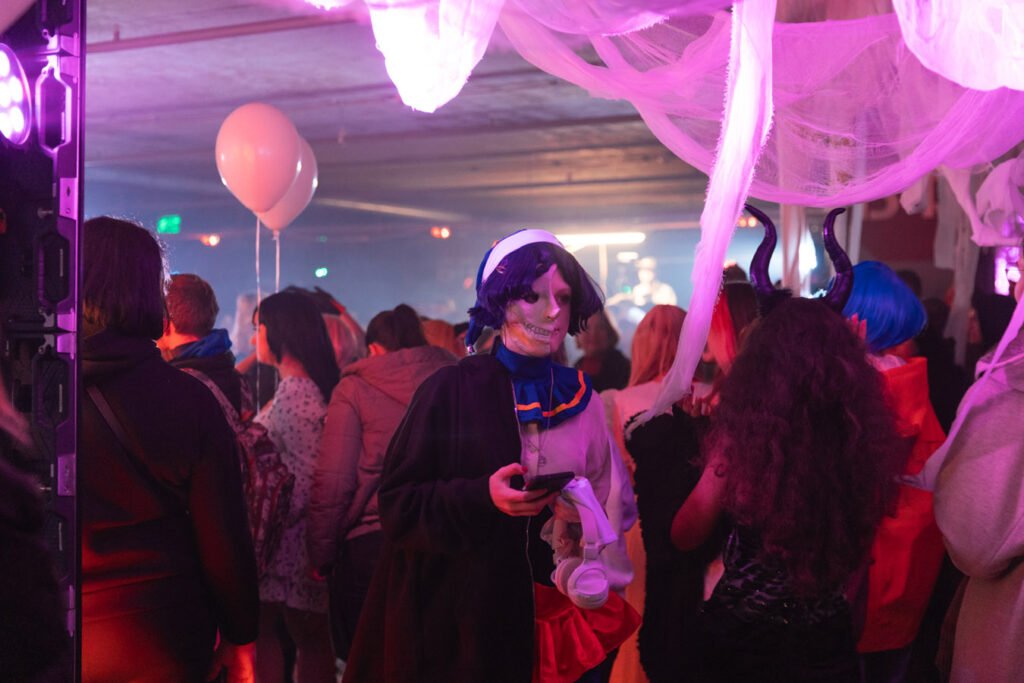 31-жовтня-Хелловін.-Конкурс-костюмів-(фотозвіт)-(53)