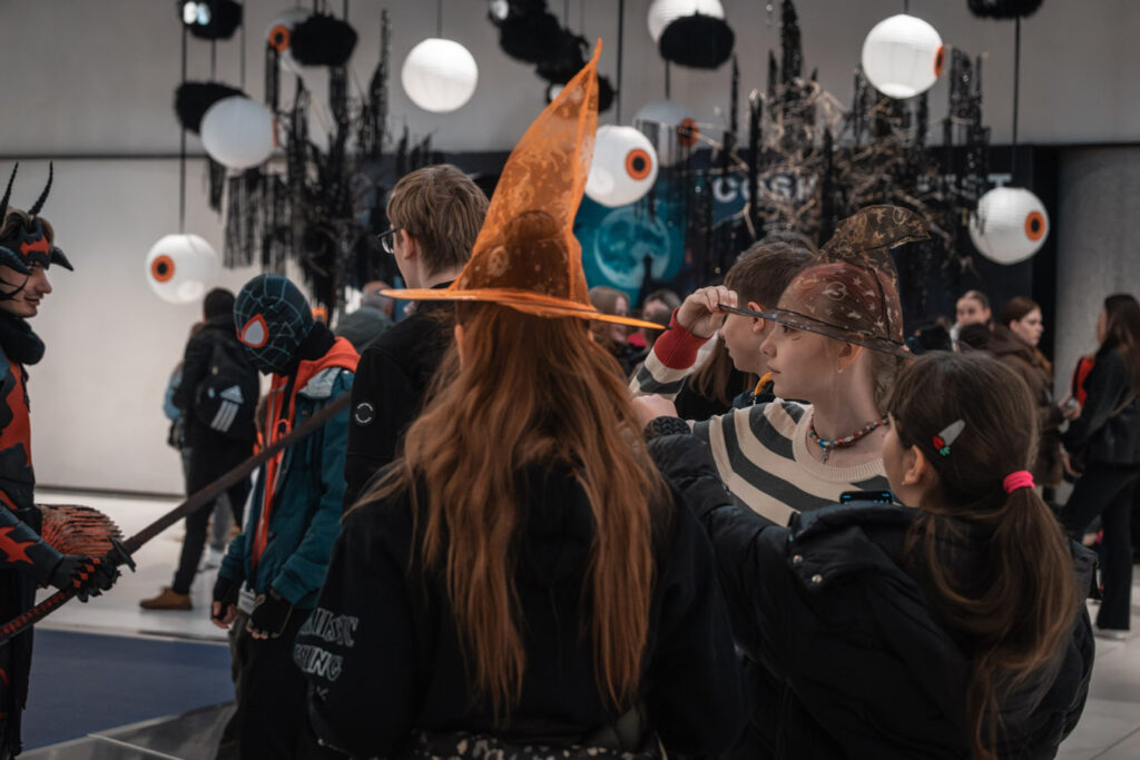 31-жовтня-Хелловін.-Конкурс-костюмів-(фотозвіт)-(9)