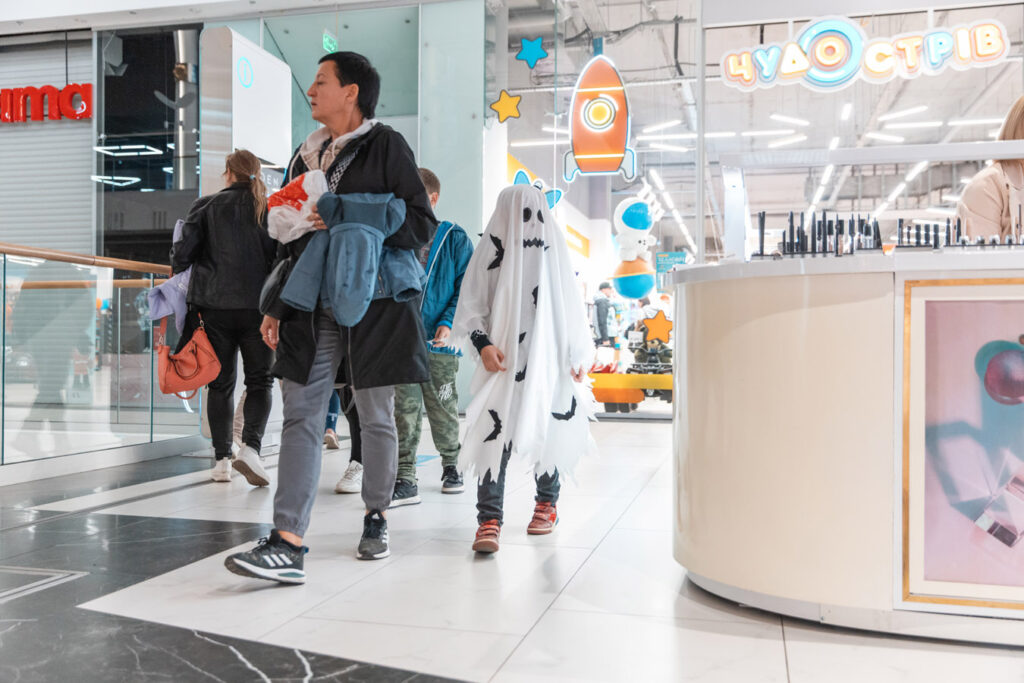 31-жовтня-Хелловін.-Конкурс-костюмів-(фотозвіт)-(94)