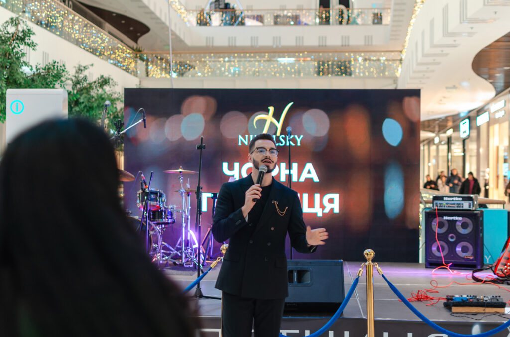 29-листопада-Чорна-П’ятниця-(фотозвіт)-(10)