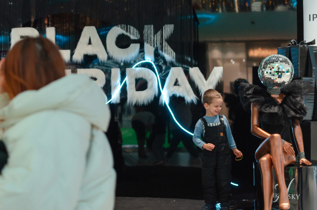 29-листопада-Чорна-П’ятниця-(фотозвіт)-(11)