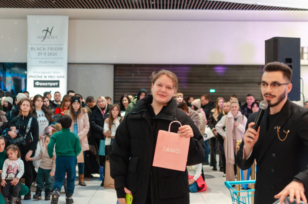 29-листопада-Чорна-П’ятниця-(фотозвіт)-(81)