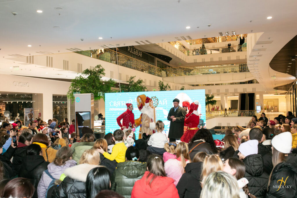 6-грудня-День-святого-Миколая.-Відкриття-ялинки-(фотозвіт)-(2)