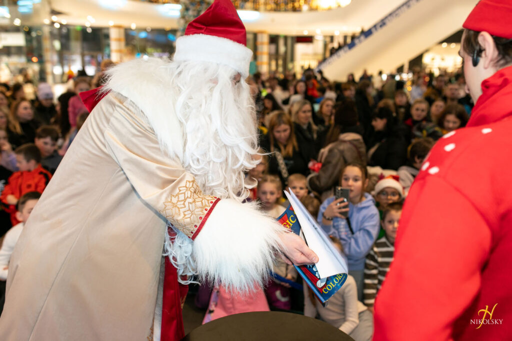 6-грудня-День-святого-Миколая.-Відкриття-ялинки-(фотозвіт)-(24)