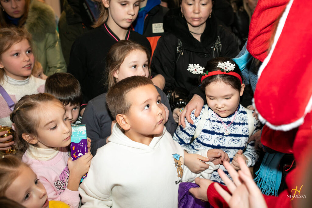 6-грудня-День-святого-Миколая.-Відкриття-ялинки-(фотозвіт)-(43)