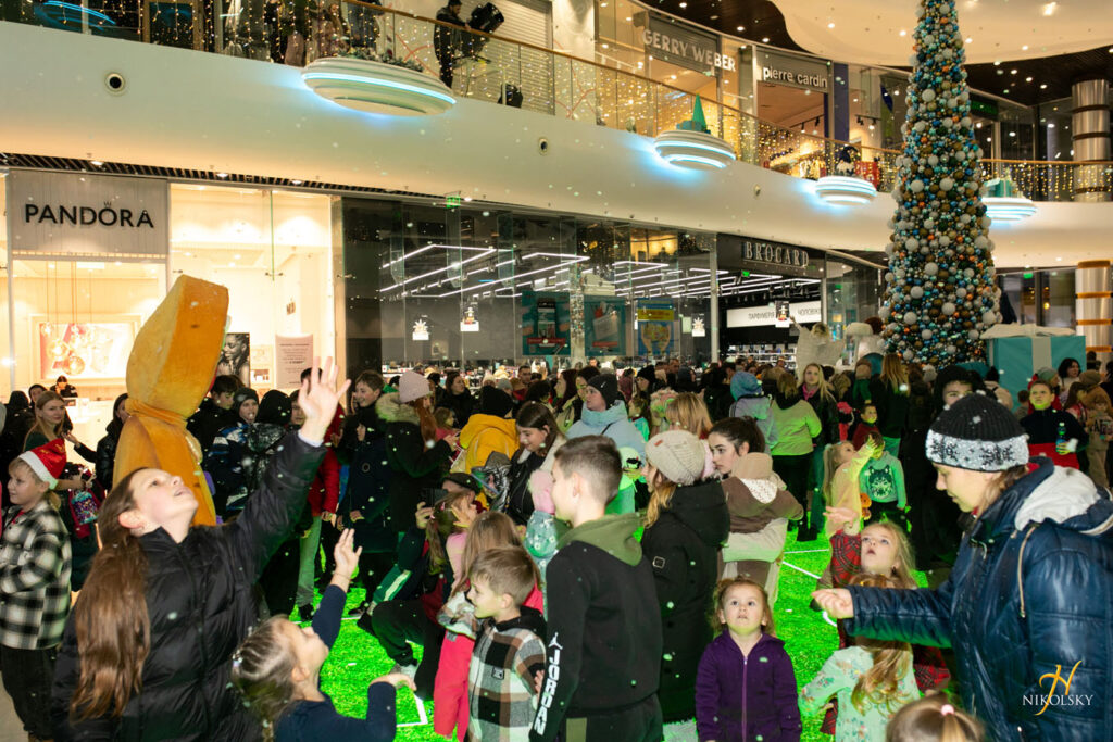 6-грудня-День-святого-Миколая.-Відкриття-ялинки-(фотозвіт)-(52)